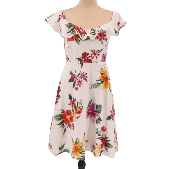 Old Navy Dresses & Skirts - Old Navy Tropical Floral Dress Off Shoulder White Smocked Back Ruffle Size S